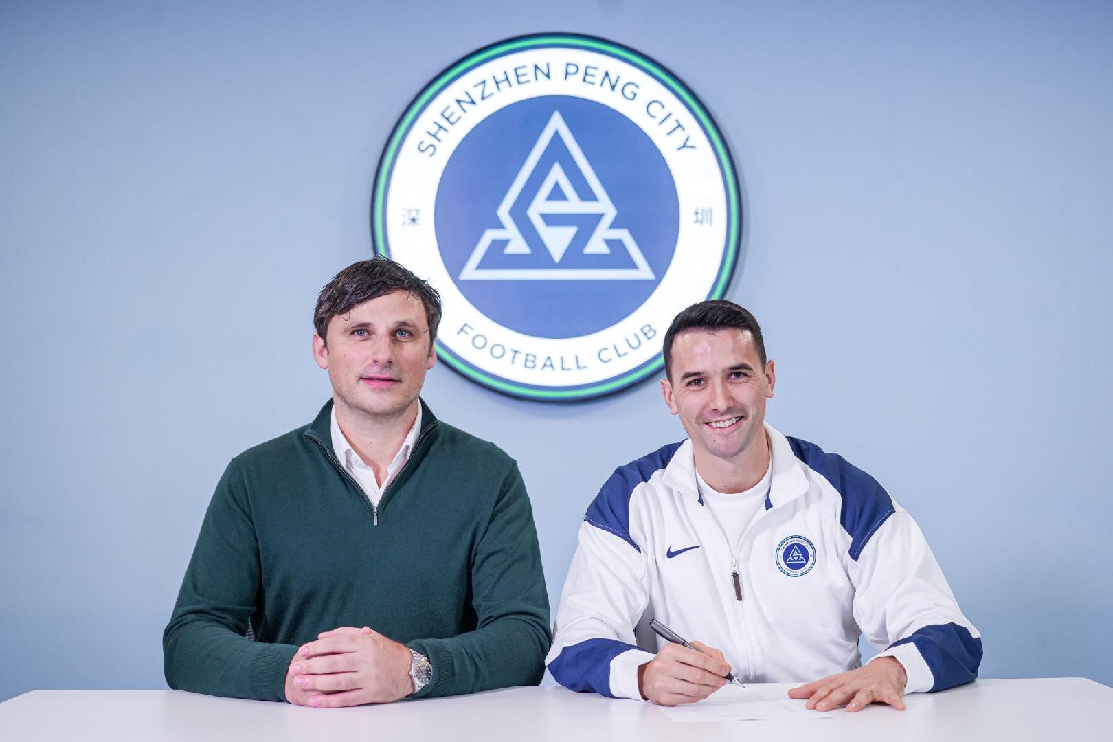 云开体育-记者：周定洋在深圳拿顶薪，他和新鹏城外援都不享受优惠政策